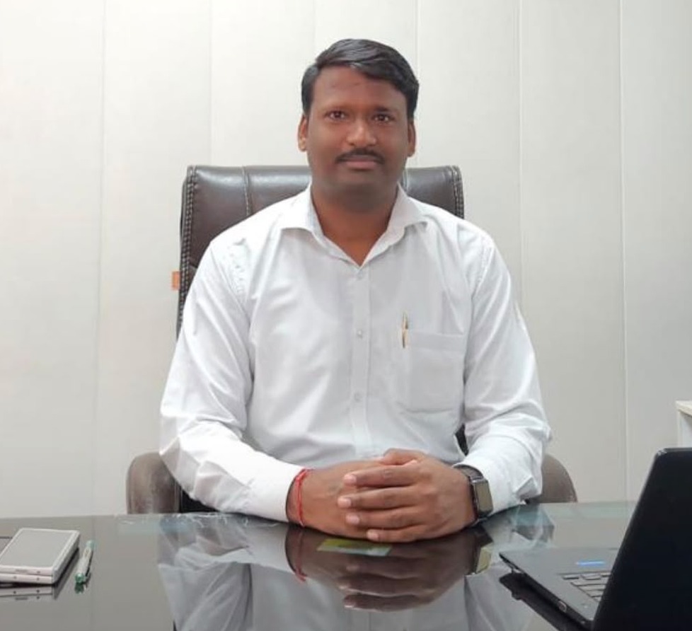 Kamal Yadav, Director